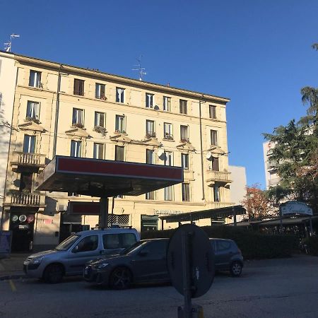 Stanza Privata Con Bagno A 15 Minuti Da Duomo Daire Sesto San Giovanni Dış mekan fotoğraf